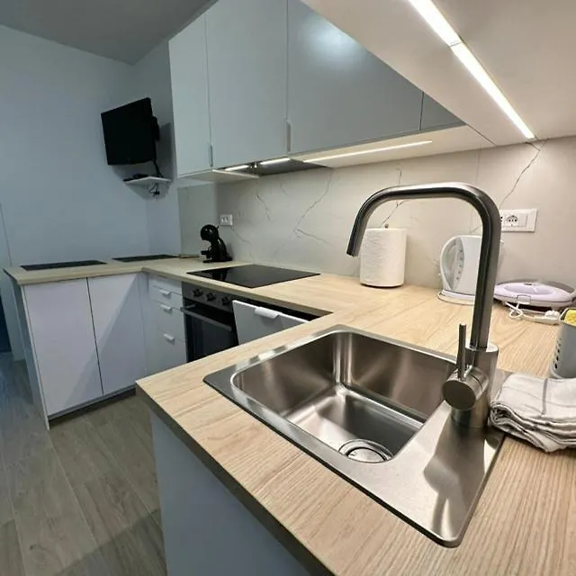 Apartmani Mare Split 0*,