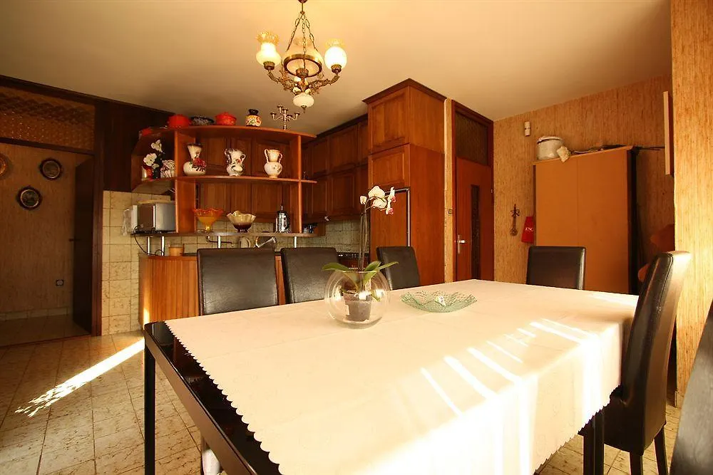 Apartmani Mare Split 0*,